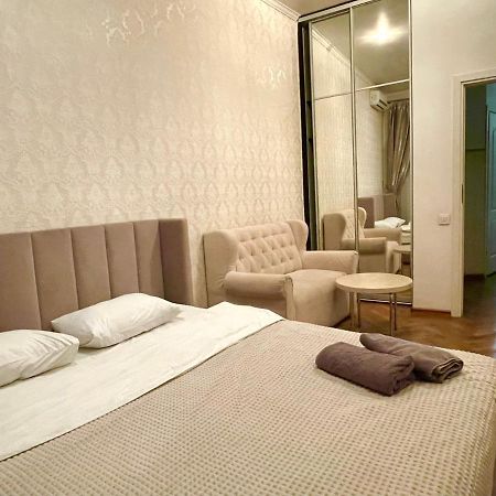 לבוב Romantic Apartments - Old Center מראה חיצוני תמונה